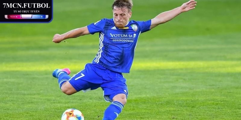 Truyền cảm hứng mạnh mẽ cho lớp cầu thủ trẻ tương lai