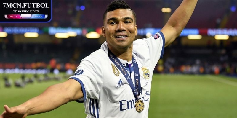 Tiền Vệ Tấn Công Hay Nhất Thế Giới 2026 - Phân Tích Sâu 1 Các tiêu chí đánh giá tiền vệ tấn công hay nhất thế giới